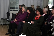 Beim Festakt: Dr. Anne Röhm, Senatorin Claudia Bernhard, Landesfrauenbeauftragte Bettina Wilhelm (v.l.)